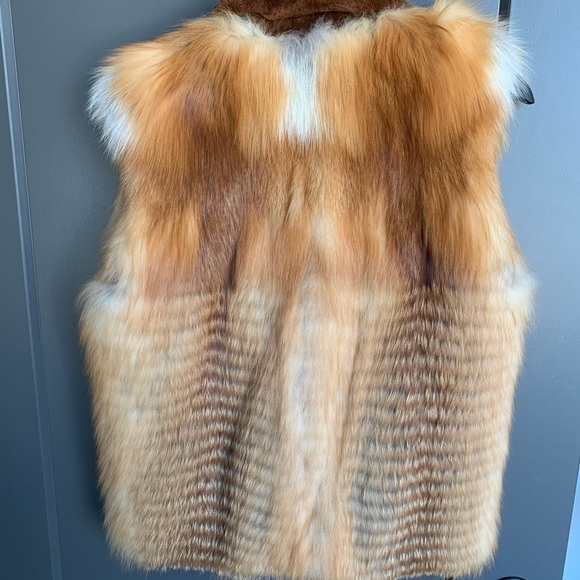 Fox fur vest - Picture 2 of 10